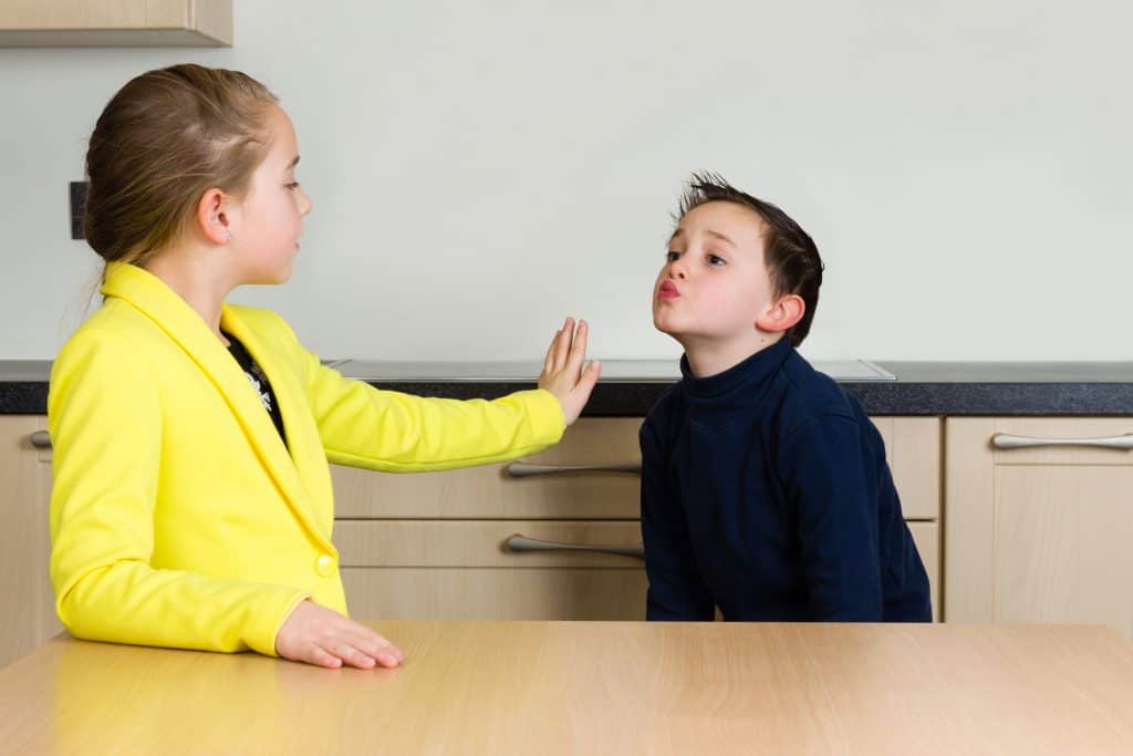 How to Handle a 7YearOld Who is Kissing On the Lips 7 Year Olds